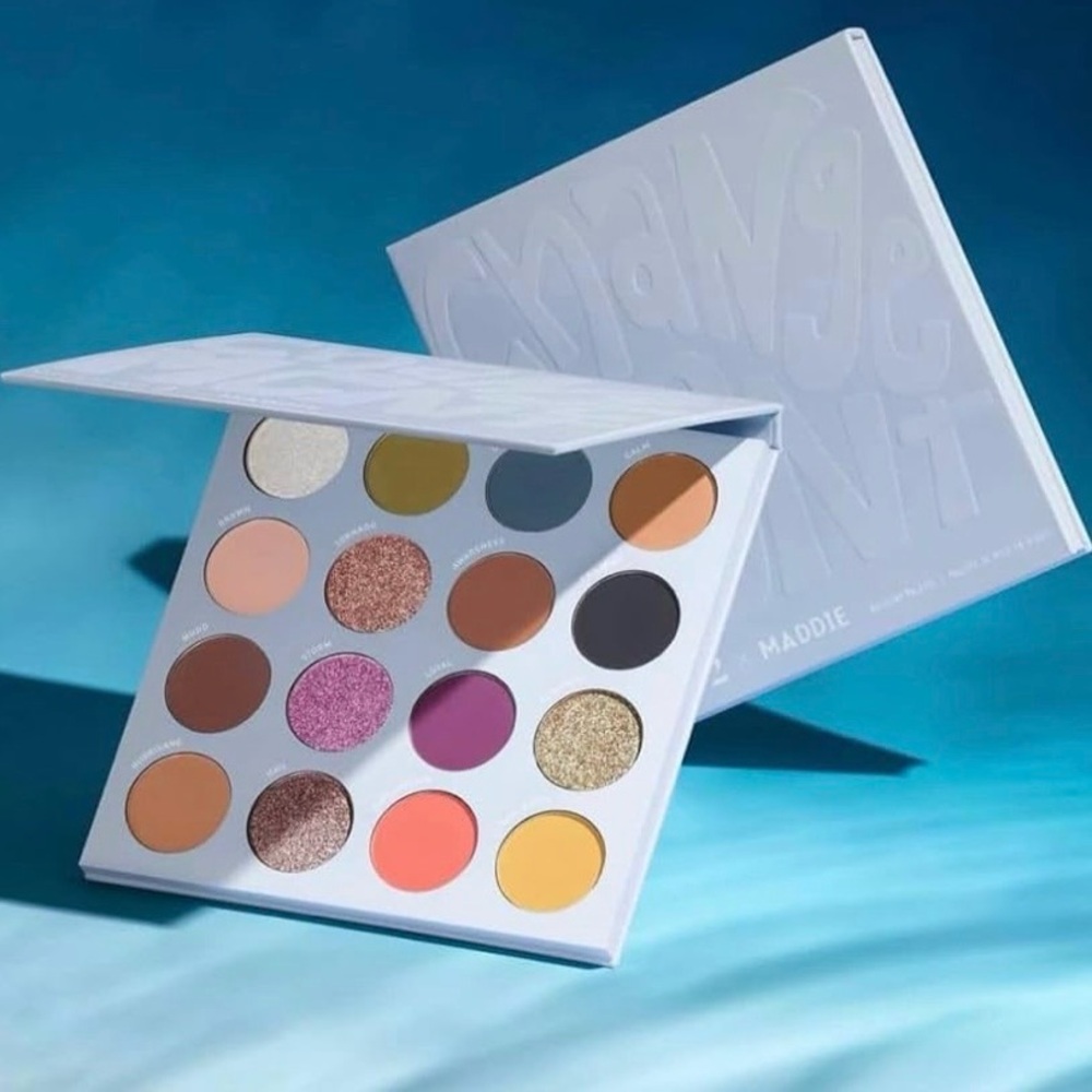 VAULTED ~ Morphe2 x Maddie Ziegler ~ ‘CHANGEMENT’ Eyeshadow Artistry Palette NIB